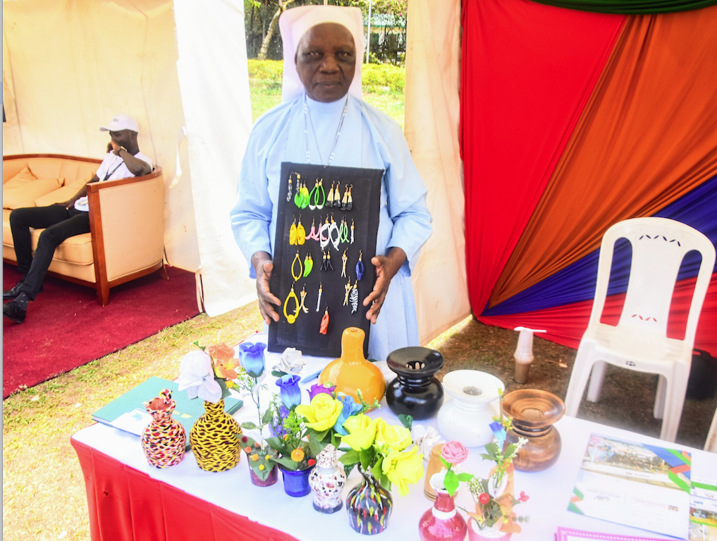 Kisumu granny turns fish waste to ornaments
